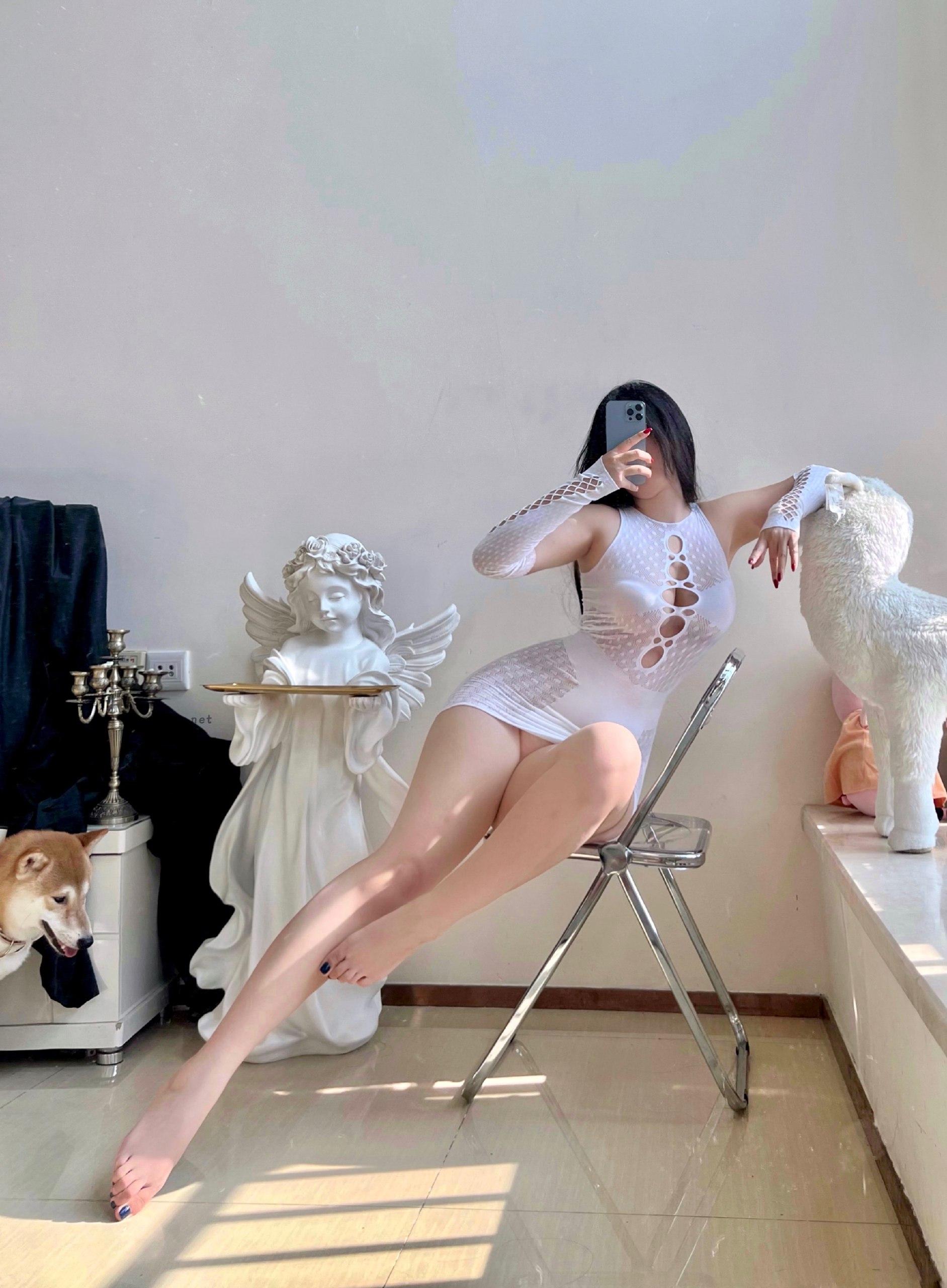 艾拉·isla – 胸部镂空包臀裙【6P】